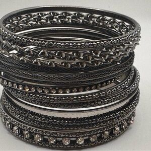 Elegant Black Bracelet Set